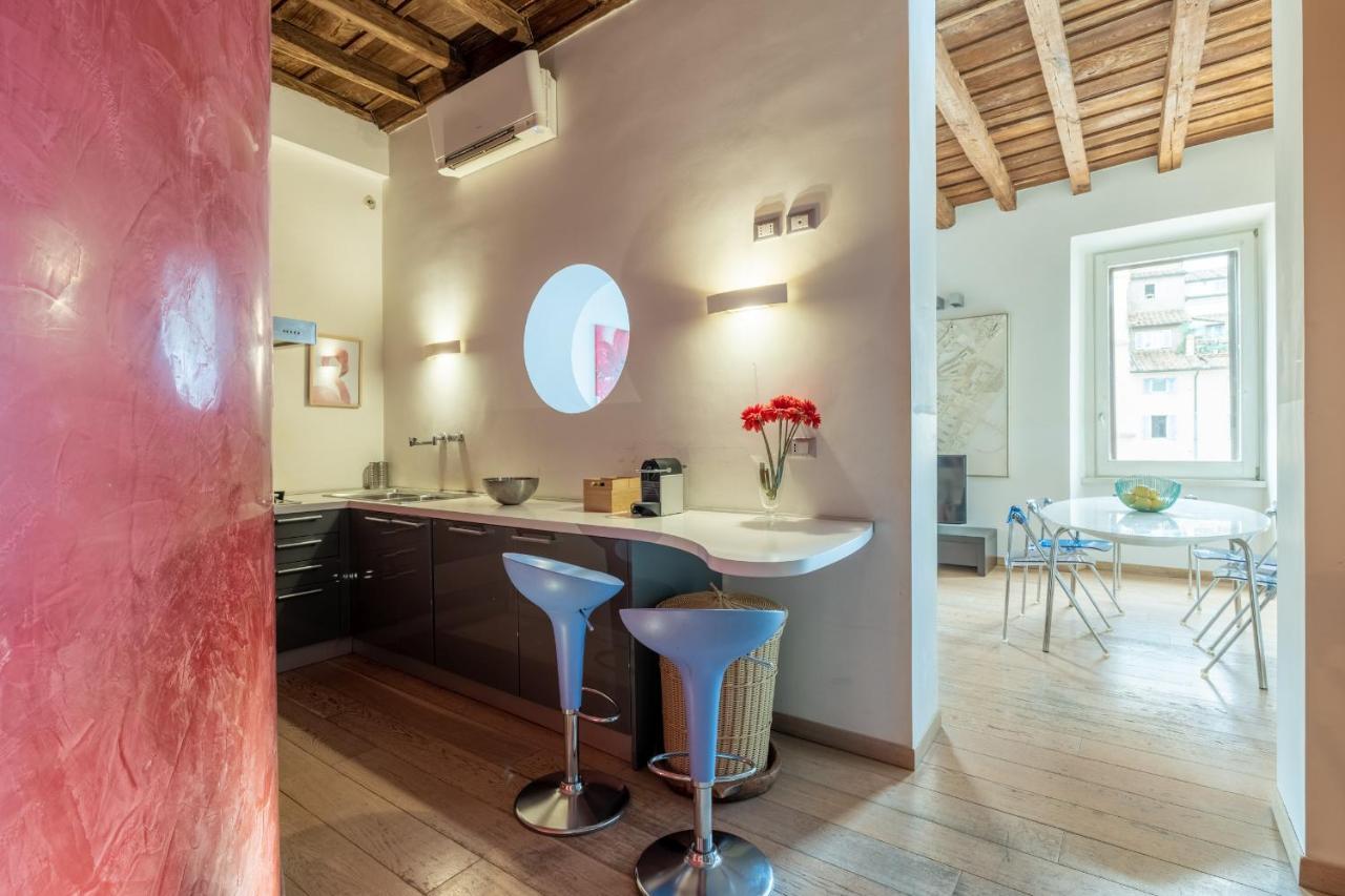 Modern Apartment In Campo De Fiori Roma Exterior foto