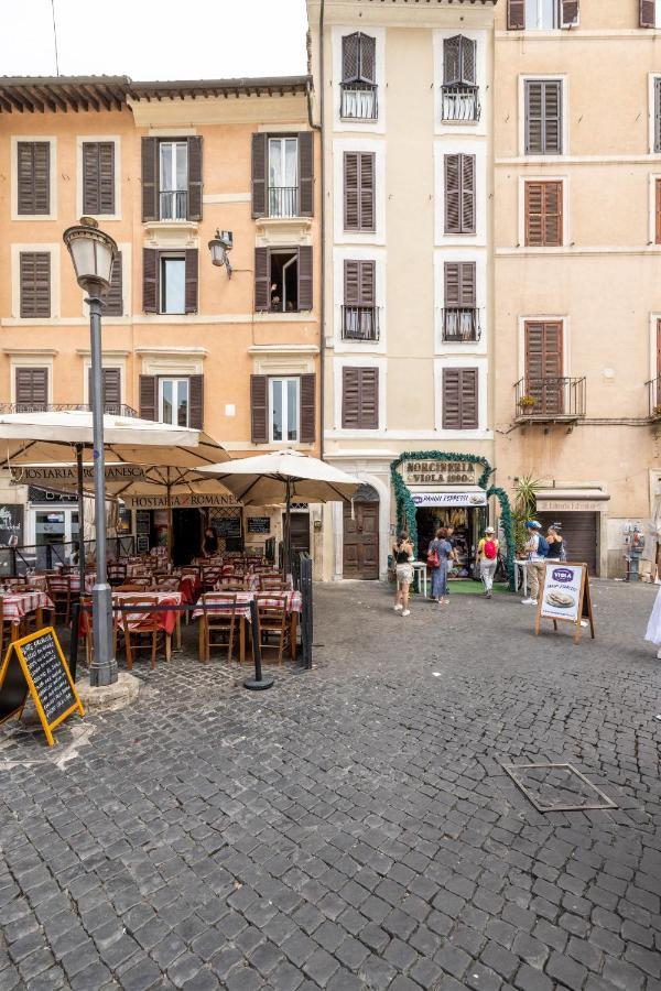 Modern Apartment In Campo De Fiori Roma Exterior foto